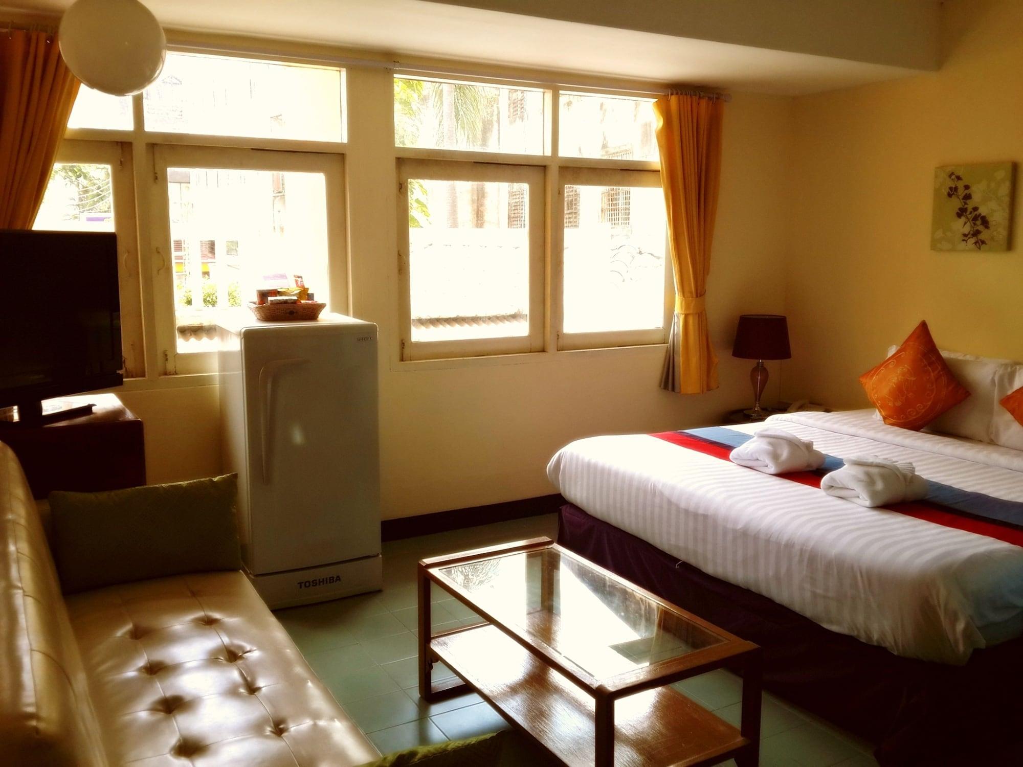 Sawasdee Sukhumvit Inn Bangkok Exteriör bild