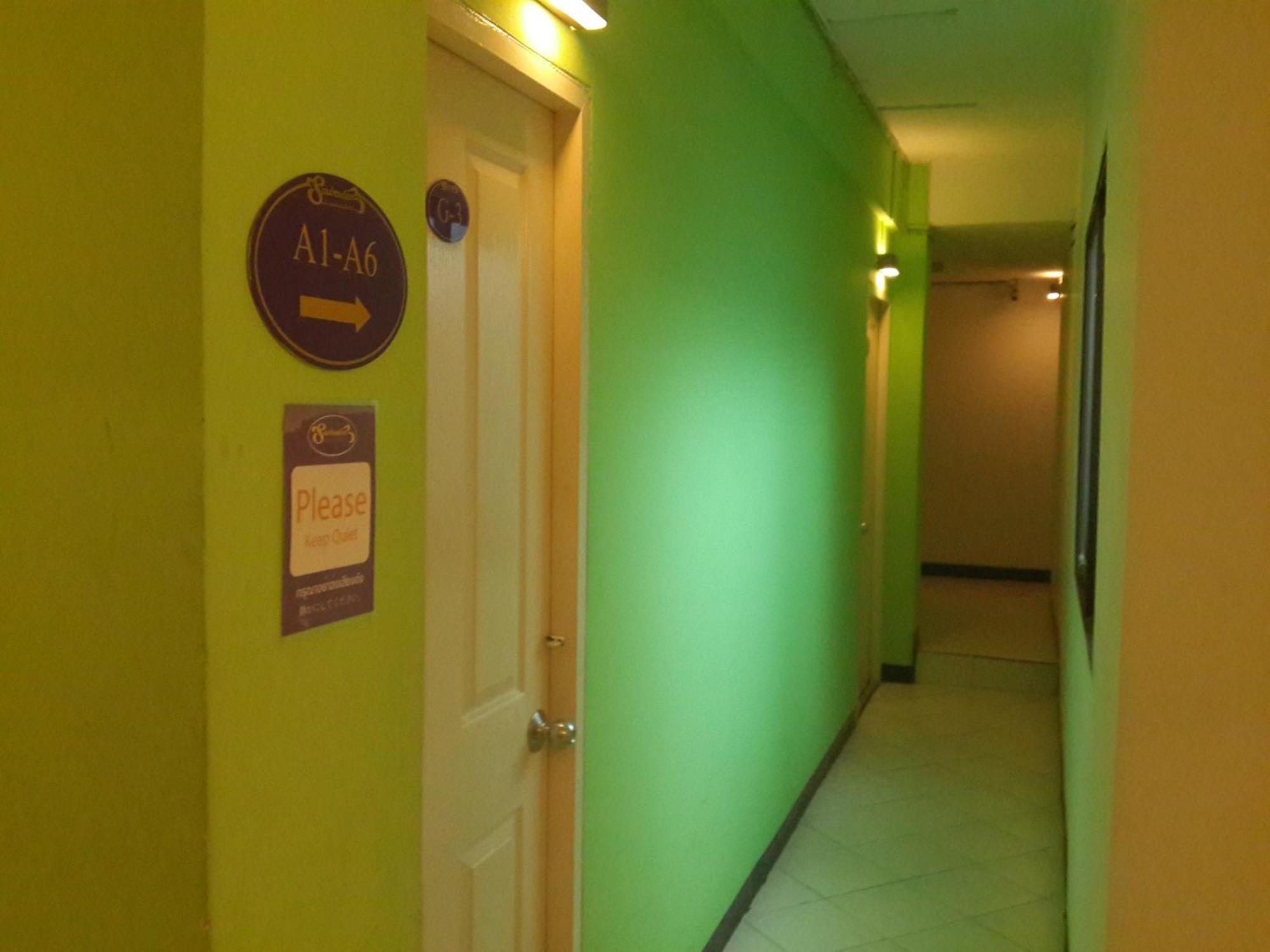 Sawasdee Sukhumvit Inn Bangkok Exteriör bild