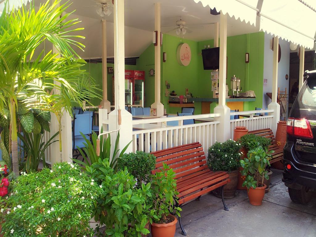 Sawasdee Sukhumvit Inn Bangkok Exteriör bild